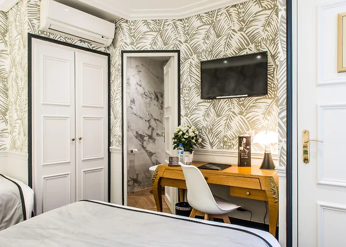 Hotel Jardin Le Bréa Parigi