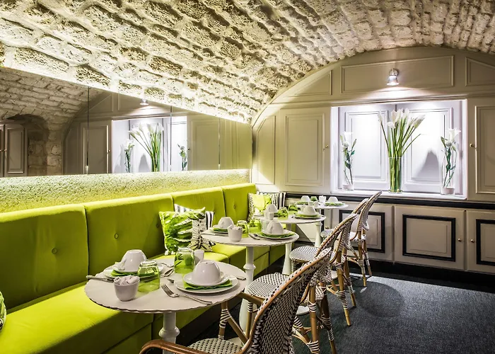 Hotel Jardin Le Bréa 3*